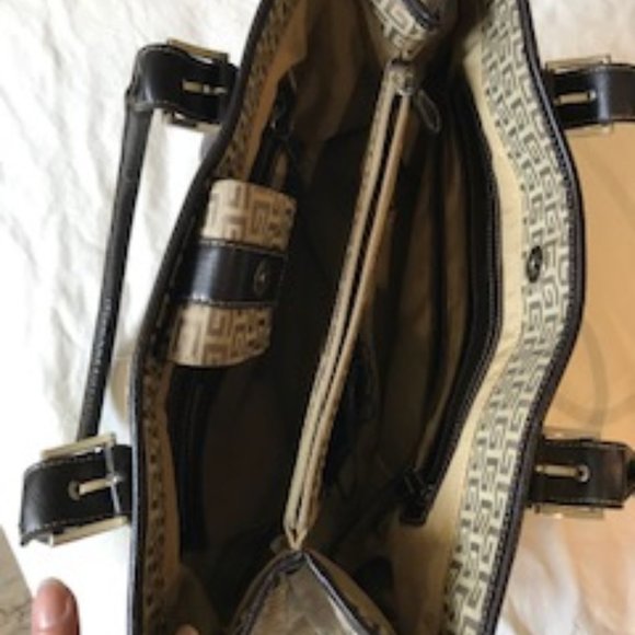 Beautiful, hardly used Tan bag - Picture 2 of 4